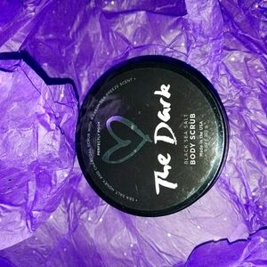 The dark perfectly posh body scrub